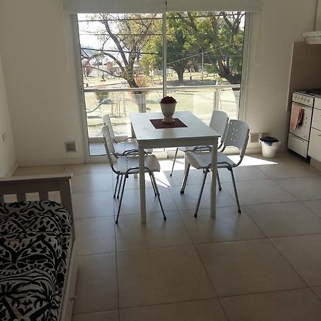 Apartamento Frente al Río Paraná Exterior foto
